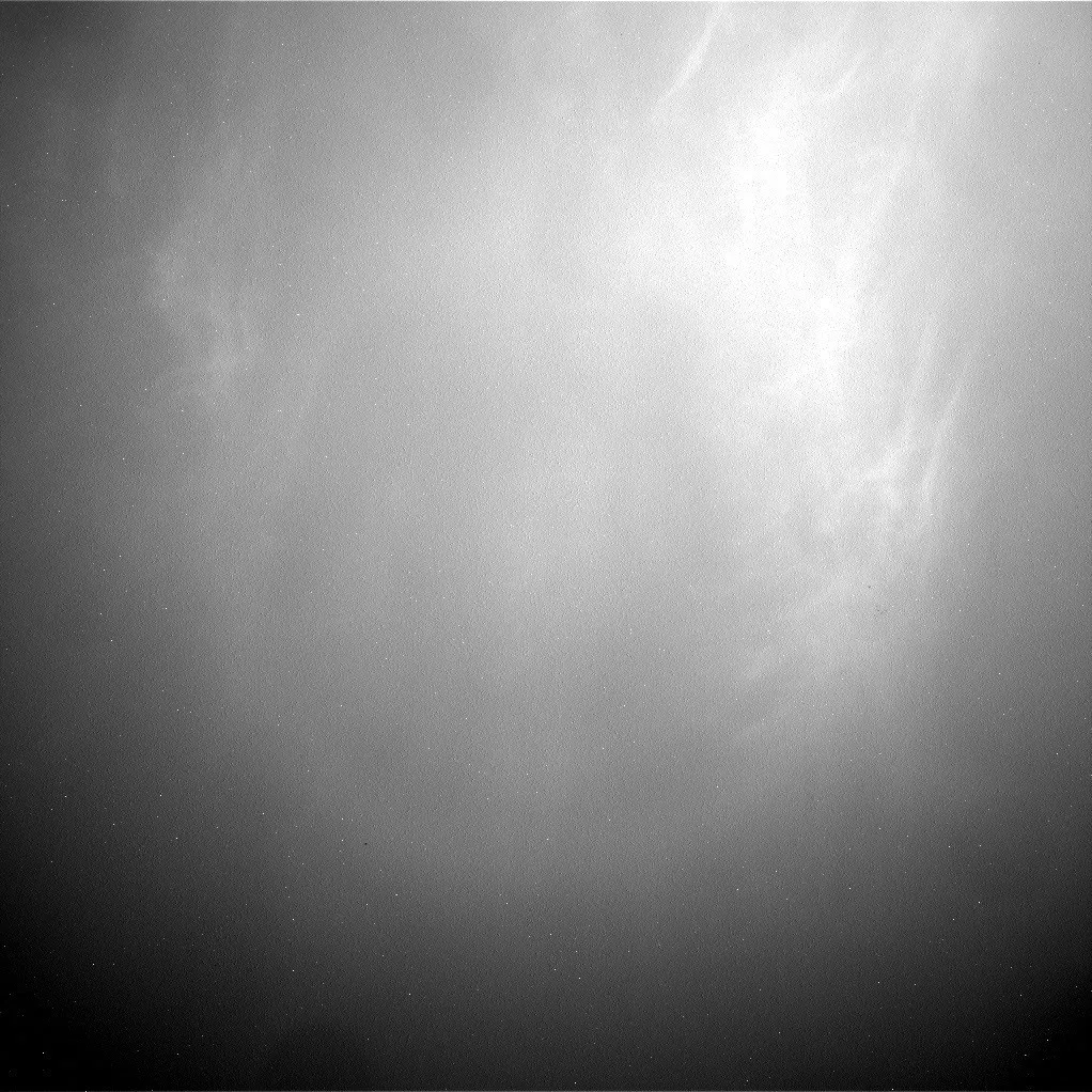 Imagens das nuvens de alta altitude capturadas pelo rover Curiosity em Marte